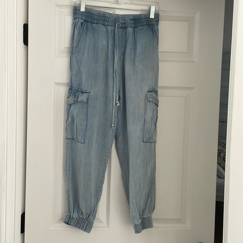 Dress Forum Elastic Waist Cargo Denim Pants Joggers Women's Size Medium